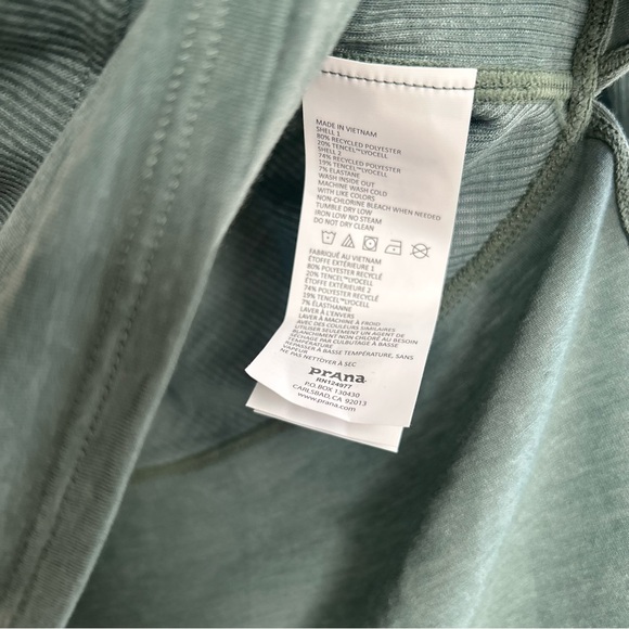 prAna Kaila Green Long Sleeve Top with Back-V EXCELLENT condition - Picture 6 of 6